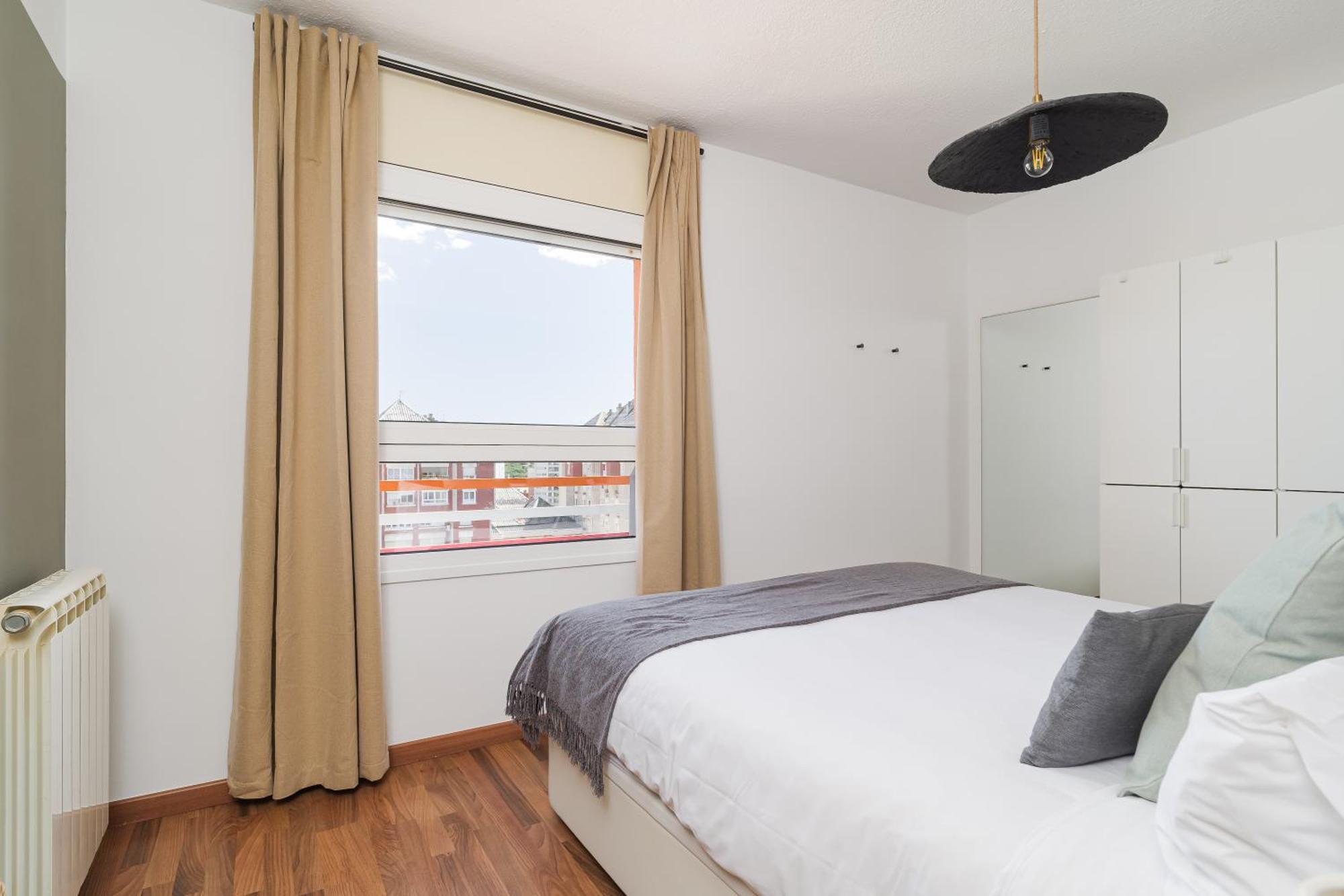 Bright With Amazing Views Apartment
