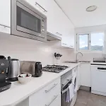 Bright Apt With Amazing Views